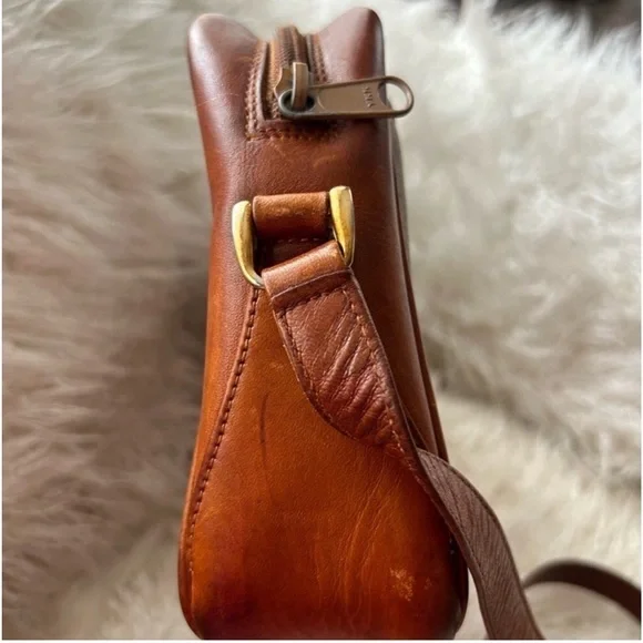 Gucci Handbag and Wallet GUC with COA​​​ - Picture 9 of 12